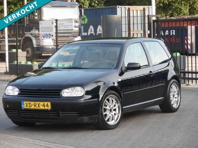 Volkswagen Golf 1.4-16V VERKOCHT