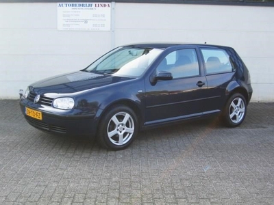 Volkswagen Golf 1.4 (BJ 2001) AIRCO