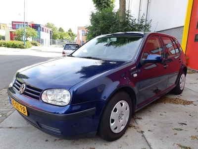 Volkswagen Golf 1.6-16V Comfortline (2001)