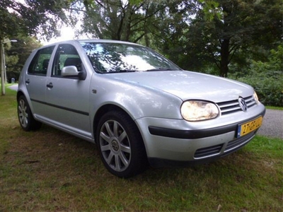 Volkswagen Golf 1.6-16V Trendline airco (bj 2000)