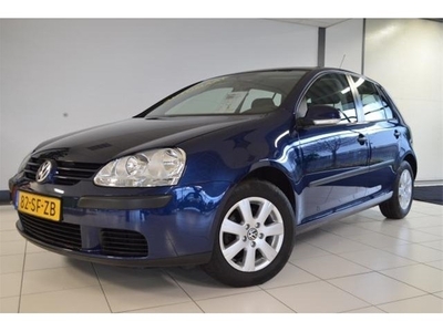 Volkswagen Golf 1.6 FSI TRENDLINE AUTOMAAT NAVI (bj 2006)