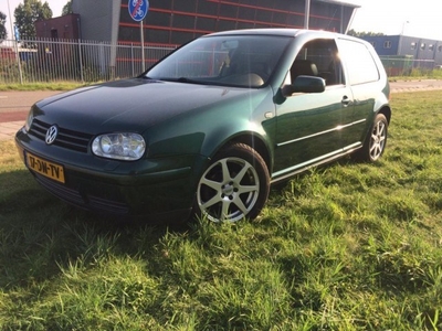 Volkswagen Golf 1.6 Highline- Automaat- Leer- Clima- Airco-