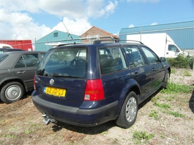 Volkswagen Golf 1.6 Sportline AUTOMAAT (bj 2002)