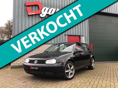 Volkswagen Golf 1.8-5V Highline