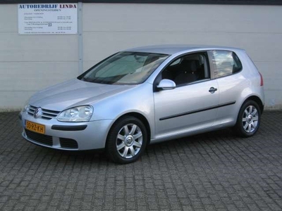 Volkswagen Golf 1.9 TDI (bj 2005) AIRCO / DVD / CRUISE