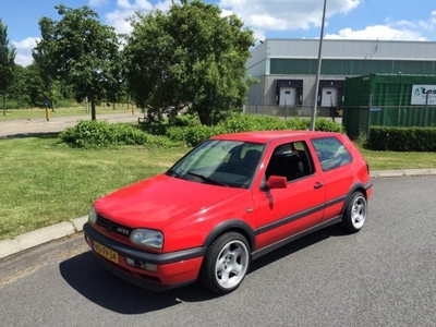 Volkswagen Golf 2.0 GTI Schmidt velgen