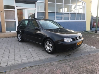 Volkswagen Golf 2.0 Highline (bj 2000)