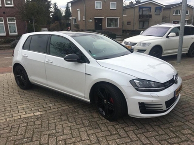 Volkswagen Golf 2.0 TDI GTD