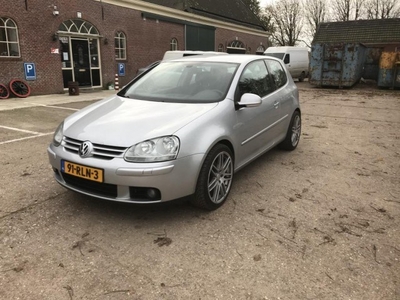 Volkswagen Golf 2.0 TDI Sportline