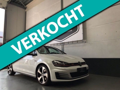 Volkswagen Golf 2.0 TSI GTI