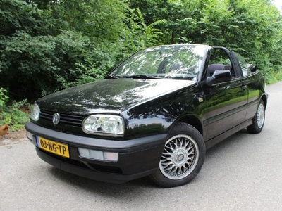 Volkswagen Golf Cabriolet 1.8 (1994)