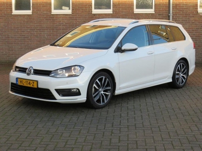 Volkswagen Golf Variant 1.6 TDI Business Edition Connected R