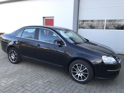 Volkswagen Jetta 1.6 Comfortline Airco Apk Nap Goed