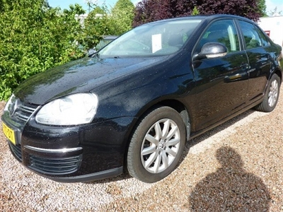 Volkswagen Jetta 1.6 FSI Trendline (bj 2007)