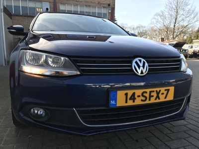 Volkswagen Jetta 1.6 TDI Comfortline Blue Motion NAVI