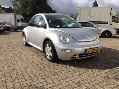 Volkswagen New Beetle 2.0 Highline