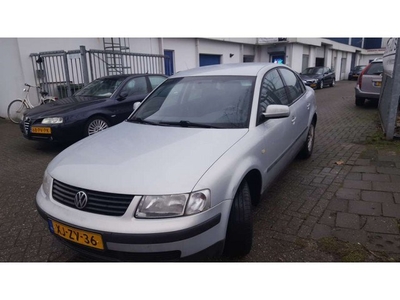 Volkswagen Passat 1.6 inruilen is mogelijk (bj 1999)