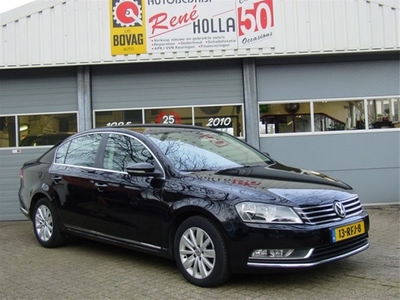 Volkswagen Passat 1.6 TDI Highline BM Navi Leer (bj 2011)