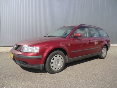 Volkswagen Passat 1.8-5V Comfortline,AIRCO!! (bj 1998)