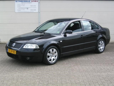 Volkswagen Passat 2.0-20V Sportline AIRCO / TREKHAAK