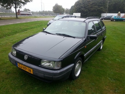 Volkswagen Passat Variant 1.8 CL Edition (bj 1993)