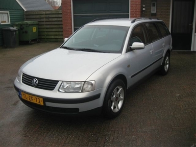 Volkswagen Passat variant 1.8t comfort aut (bj 1998)