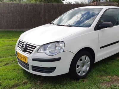 Volkswagen Polo 1.2-12V Trendline (2005)