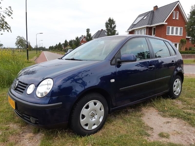 Volkswagen Polo 1.4-16V Comfortline (2004)