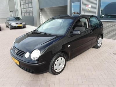 Volkswagen Polo 1.4-16V Comfortline Airco Nieuwe APK!