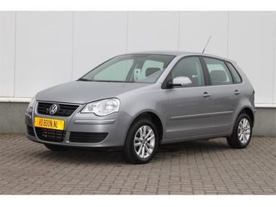 Volkswagen Polo 1.4-16V Edition Automaat (bj 2009)