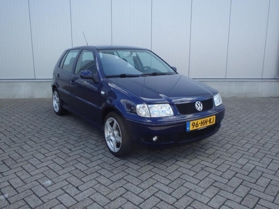 Volkswagen Polo 1.4-16V Trendline (5 deurs) ZEER MOOI