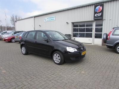 Volkswagen Polo 1.4-16V TRENDLINE (bj 2007)