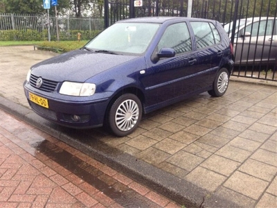 Volkswagen Polo 1.4 Master Edition APK nieuw
5drs (bj 2001)