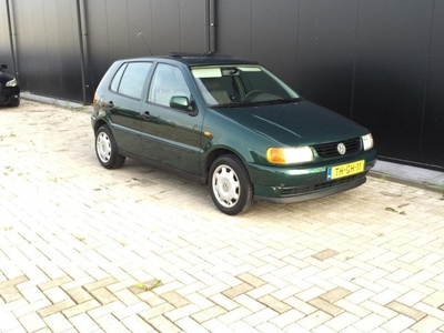 Volkswagen Polo 1.4 SCHUIFDAK!