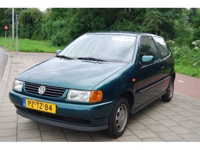 Volkswagen Polo 1.4i uit 1997 met slechts 128Dkm nwe APK