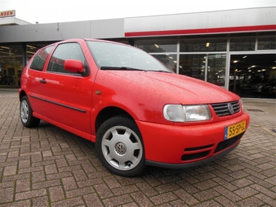 Volkswagen Polo 1.6 Atlanta (bj 1999, automaat)