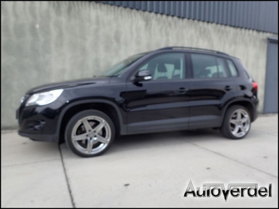 Volkswagen Tiguan 1.4 TSI Comfort&Design TOP AUTO (2010)