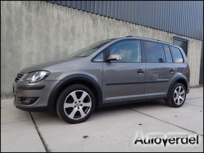 Volkswagen Touran 1.4 TSI Cross Touran (2009)