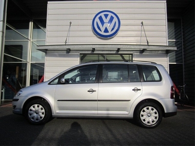 Volkswagen Touran 1.6 Optive (bj 2007)