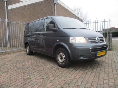 Volkswagen Transporter 1.9 TDI 300 T800 Baseline .