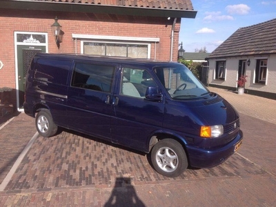 Volkswagen transporter 2.5 TDI 102PK verlengd,eerste