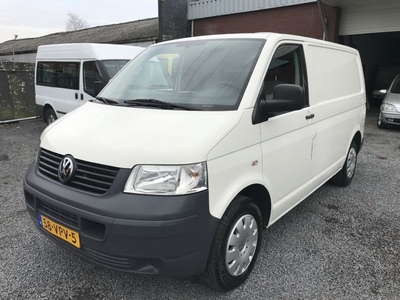 Volkswagen Transporter 2.5 TDI 300 (2008)