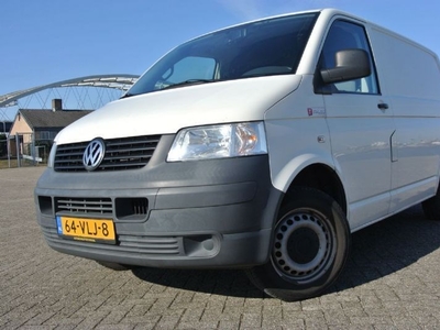 Volkswagen Transporter 2.5 TDI 300 Budgetline DC (2008)