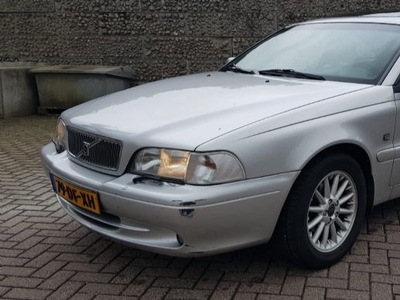 Volvo C70 Coupé 2.4 Luxury (1999)