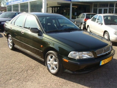 Volvo S40 2.0i 16V Europa (bj 1996)