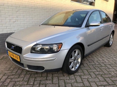 Volvo S40 2.4 Kinetic Climate Trekhaak APK