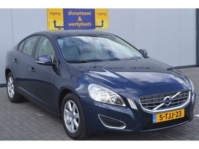 Volvo S60 1.6 D2 Kinetic / Leder (bj 2013)