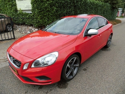 Volvo S60 1.6 DRIVE R-DESIGN, BJ`2011, Adaptive cruise, blis