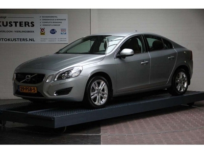 Volvo S60 2.0T Summum Nieuwstaat! (bj 2011)