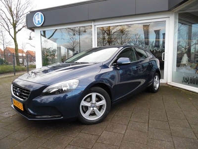 Volvo V40 1.6 D2 Momentum Trekhaak Navi Camera Clima Cruise